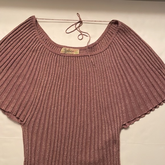 Younique splendid pleated, ribbed and elastic top. Batwing sleeves, size L. - Picture 13 of 16